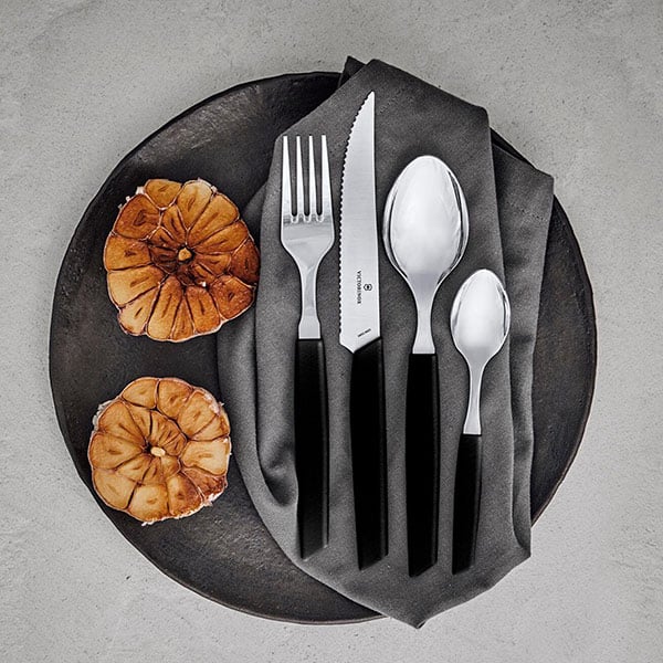 Приборы Victorinox Столовые приборы Victorinox